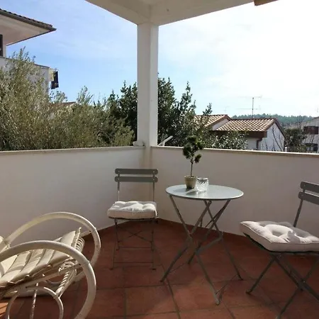 Modern Holiday Carla With Garden Poreč